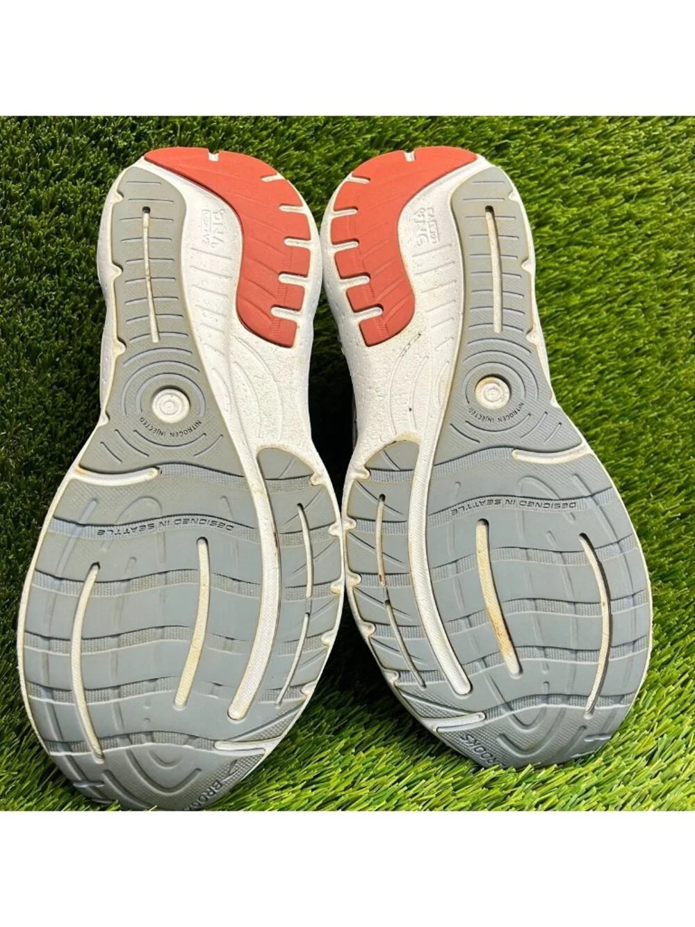 Brooks Glycerin GTS 20 Mens Size 9.5 Gray Yellow Athletic Running Shoes Sneakers